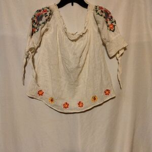 Entro off the shoulder Sz M blouse with embroidery
